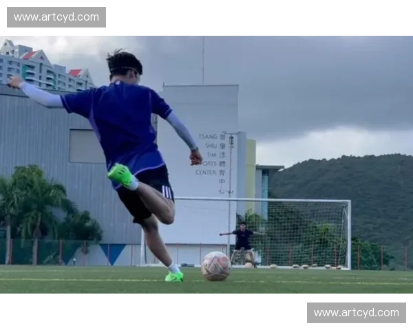 脚背正面射门技巧解析及实战应用详解