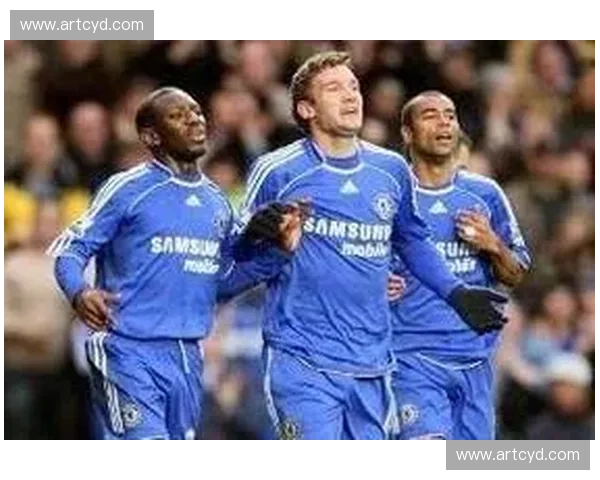 以防守卡位为核心的团队协作与比赛胜负关键解析战术体系全面探讨